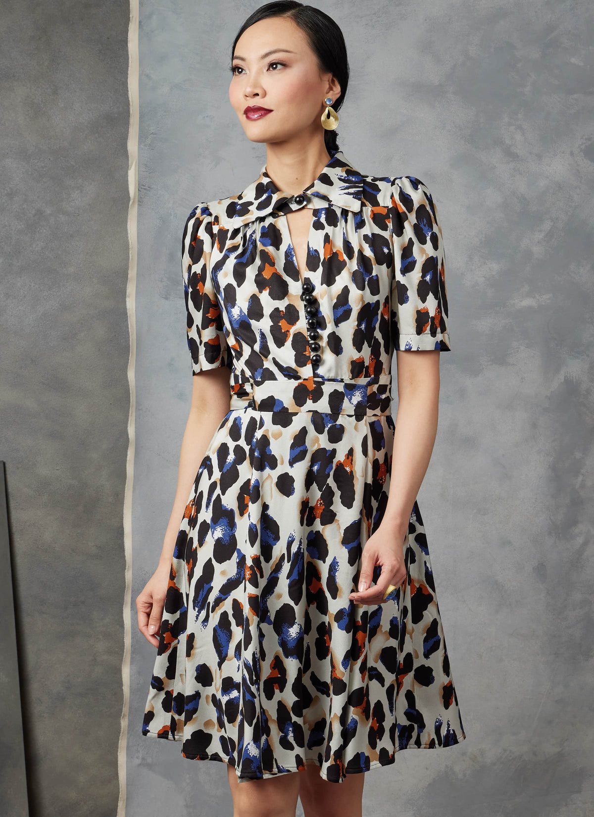 Vogue Misses Dress Misses Sewing Pattern V1908A (S-M-L-XL-XXL)