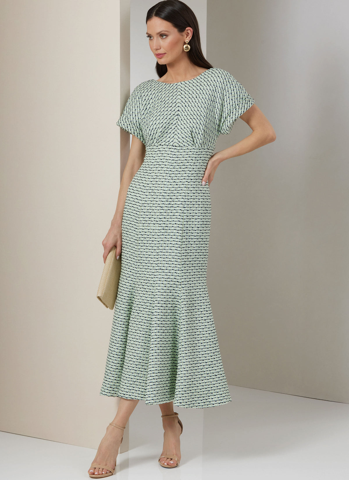 Vogue Misses' Dress in Two Lengths Sewing Pattern V2027