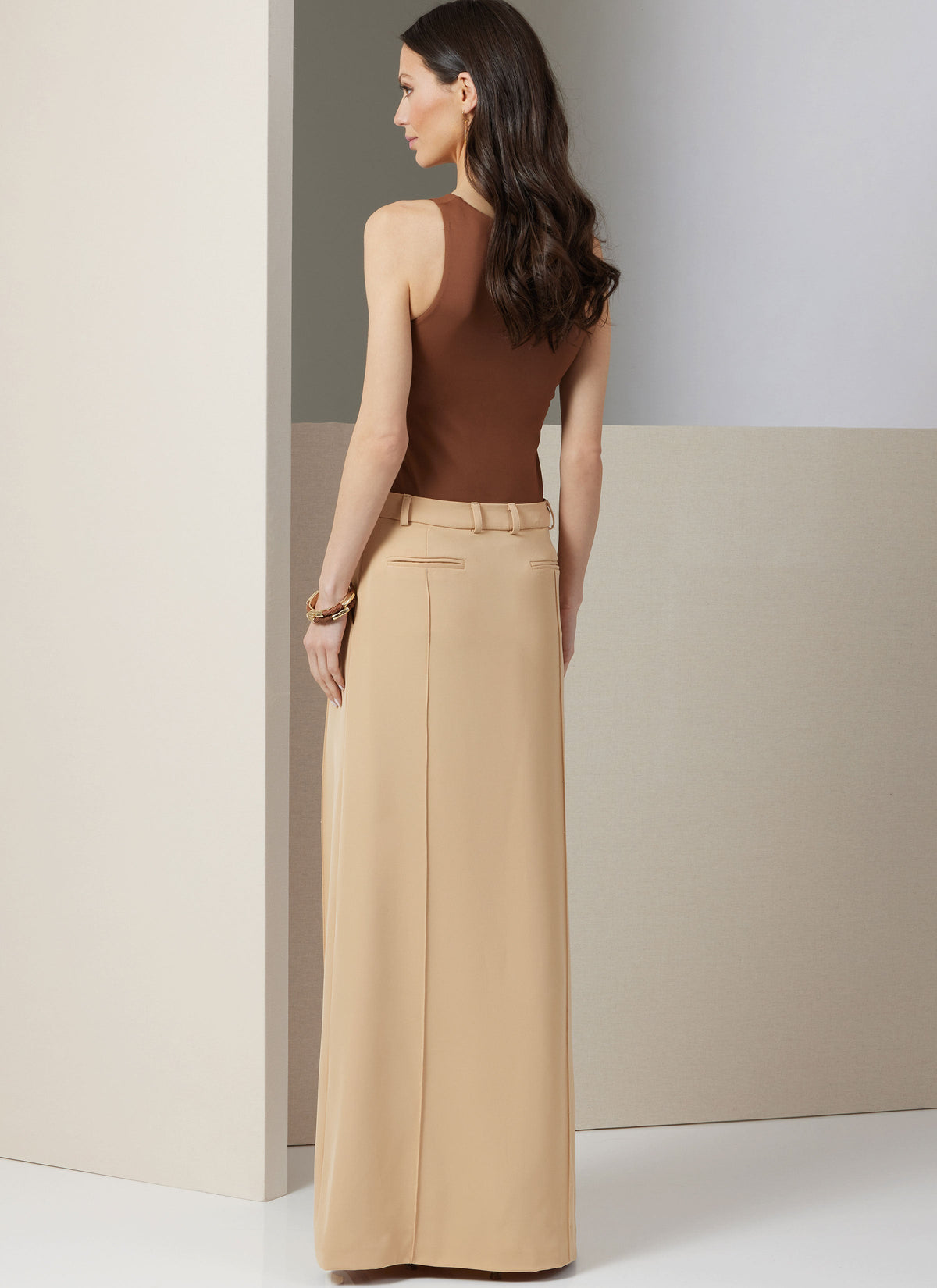 Vogue Misses' Skirt in Two Lengths Sewing Pattern V2032