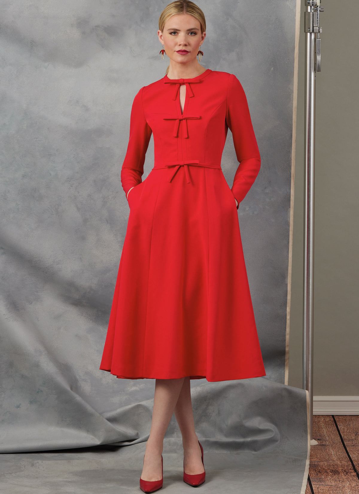 Vogue Misses' Dress with Sleeve and Length Variations Pattern V2044