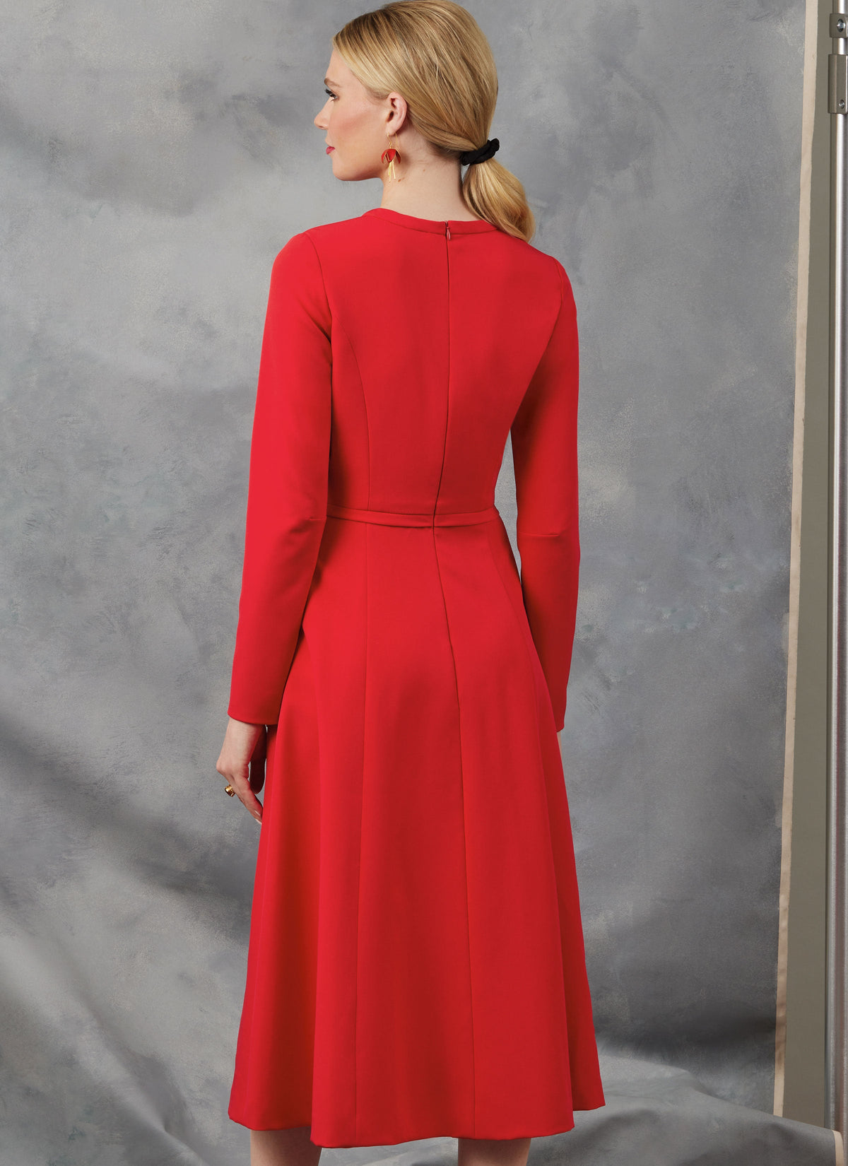 Vogue Misses' Dress with Sleeve and Length Variations Pattern V2044