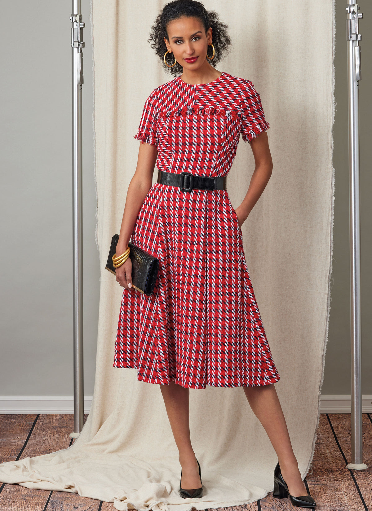 Vogue Misses' Dress with Sleeve and Length Variations Pattern V2046
