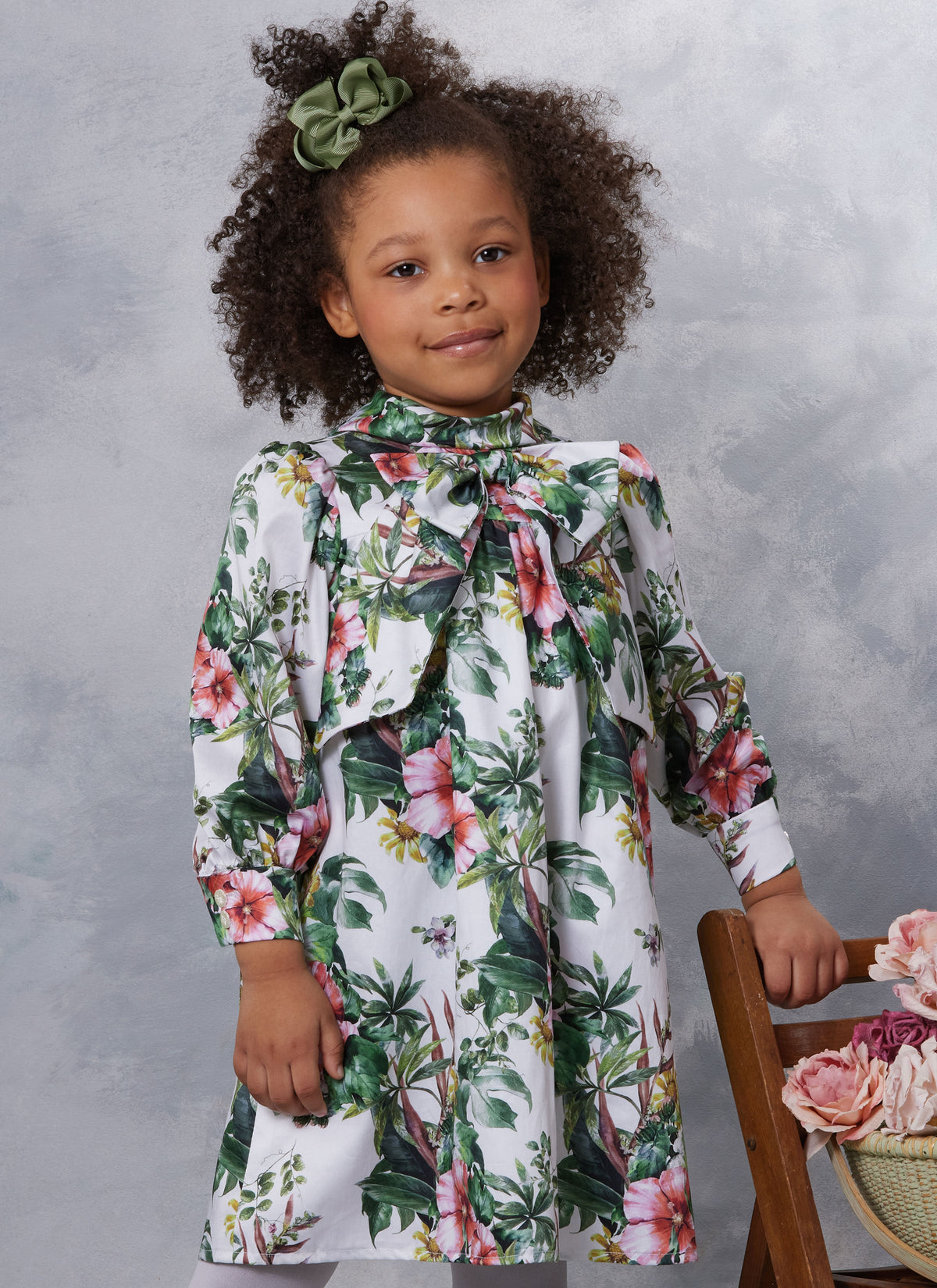 Vogue Children's Dresses: Stylish Sewing Pattern Collection V2059