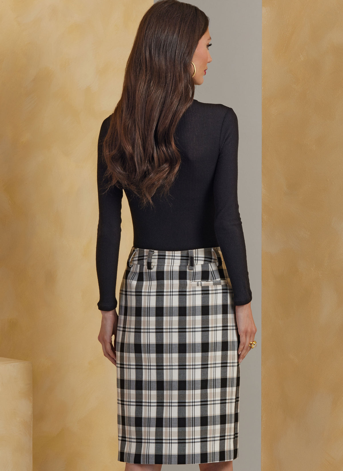 Vogue Misses' Skirt in Two Lengths Sewing Pattern V2069