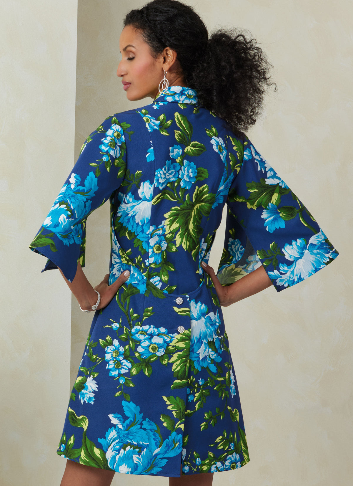 Vogue Misses' Dress in Two Lengths Sewing Pattern V2083