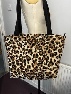 Teens Sewing Class (Ages 12+) | Sew a Lined Zipped Bag