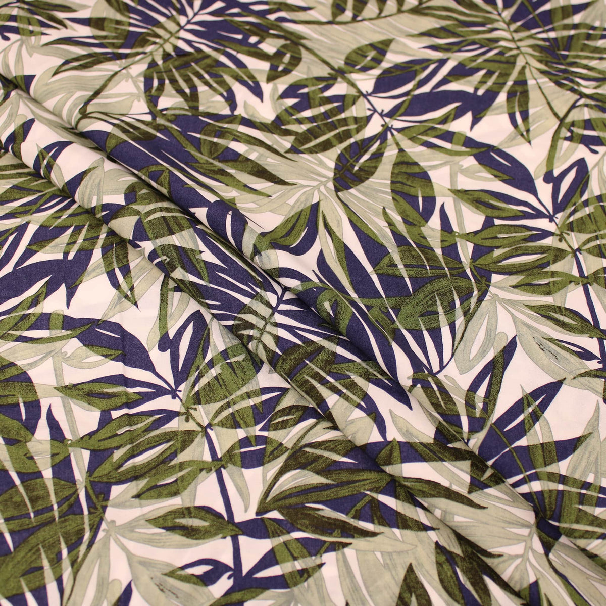 Green Palm Leaves Viscose Challis Rayon Print Pattern Dressmaking Floral Leaf Flowers Fabric Soft Material Green