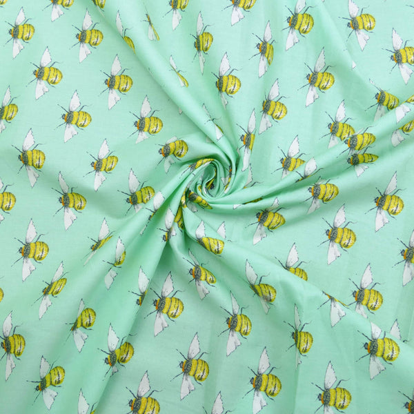 soft lightweight 100% cotton poplin dressmaking fabric Pastel Green