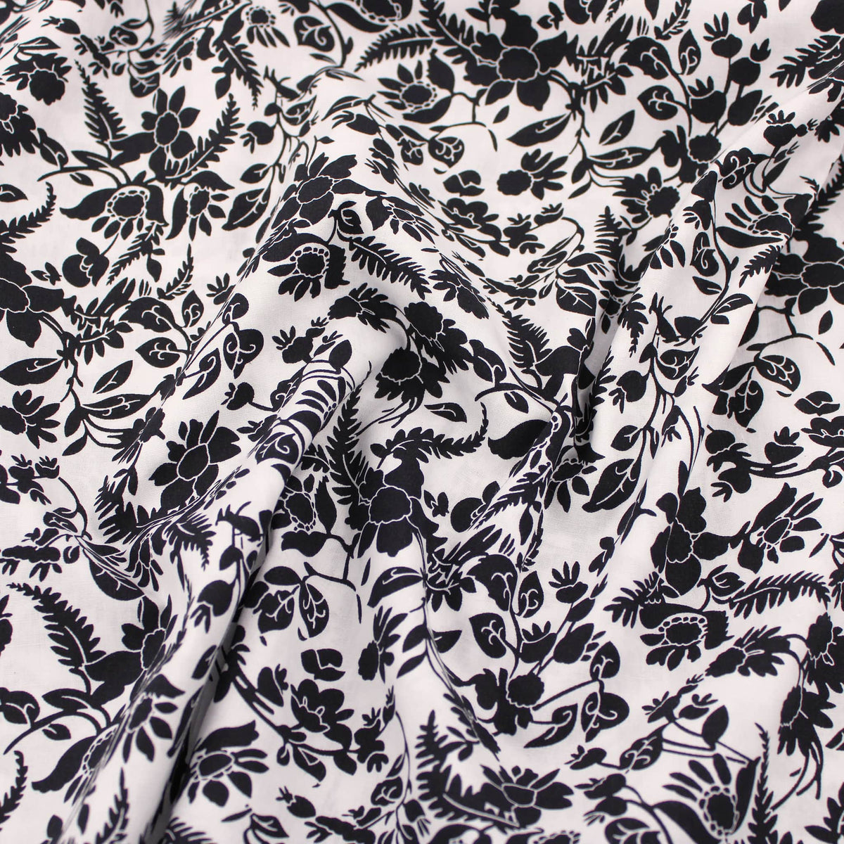 Monochrome Vintage Flowers on Cotton Poplin Print Dressmaking Fabric Material Kids OEKO TEX Women Woven Quilting Pure Print Soft Floral  White