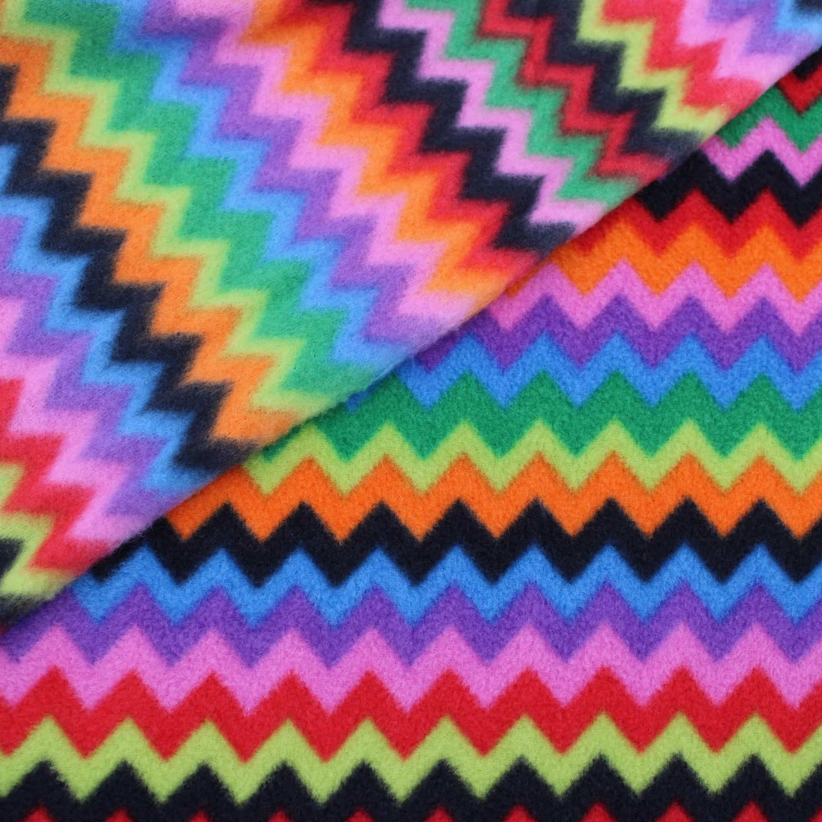 smooth polar anti pill fleece kids pets craft fabric Zig Zag