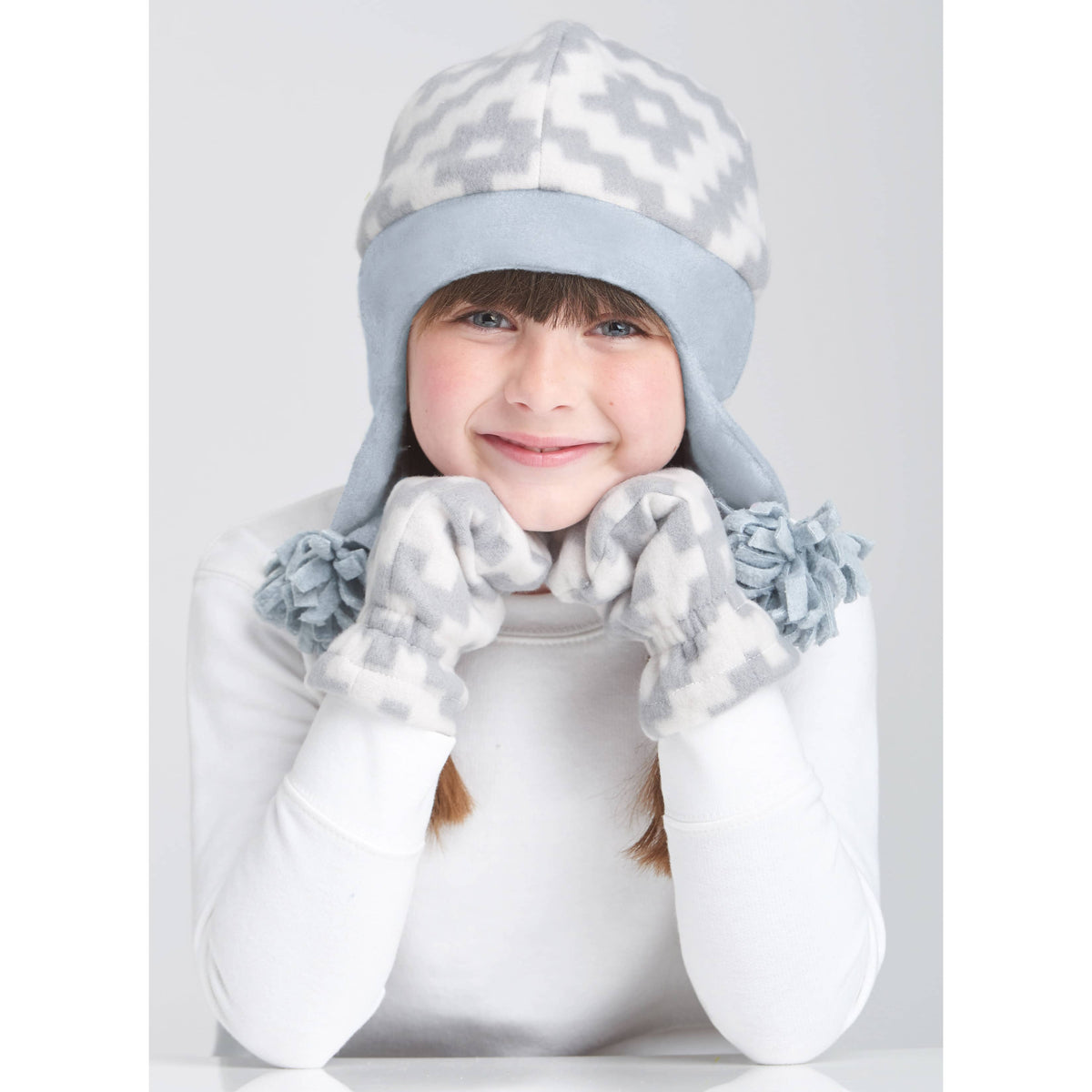 Simplicity Childrens Hats and Mittens, Cowl Scarves Sewing Pattern S9657A